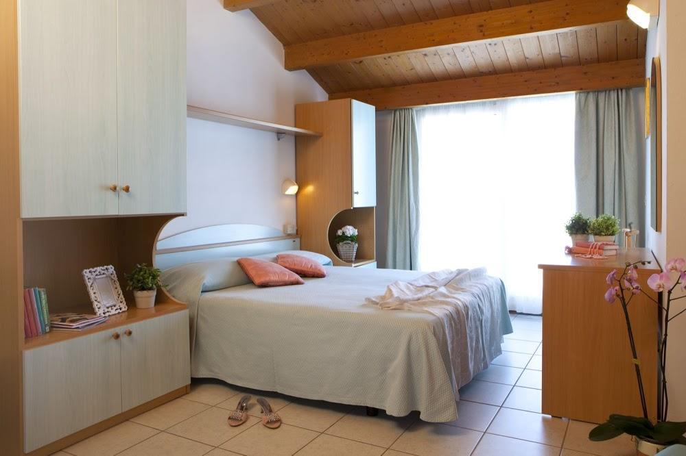 Hotel Lungomare 卡托利卡 外观 照片