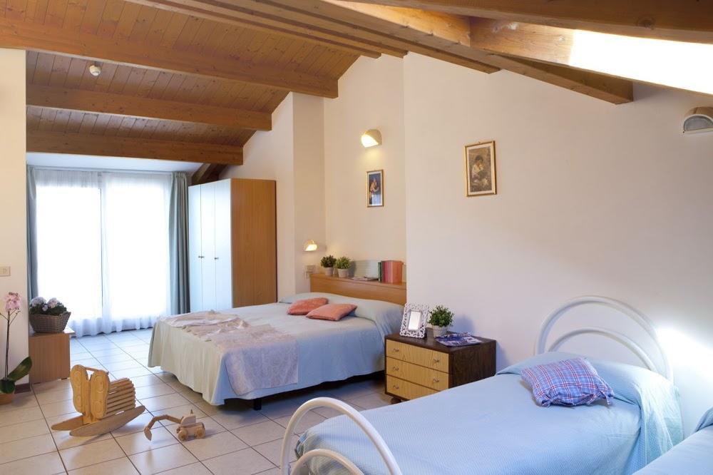 Hotel Lungomare 卡托利卡 外观 照片